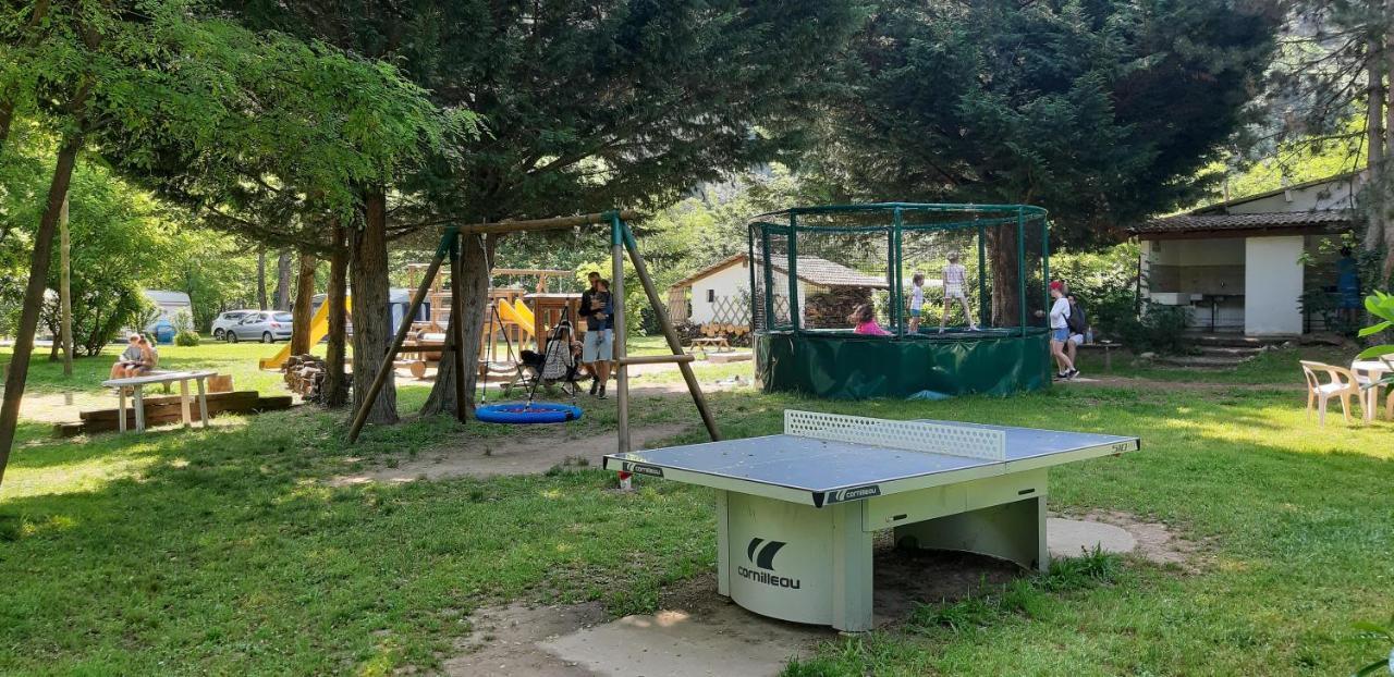 Camping Ushuaia Villages Le Viaduc Arlebosc Exterior foto