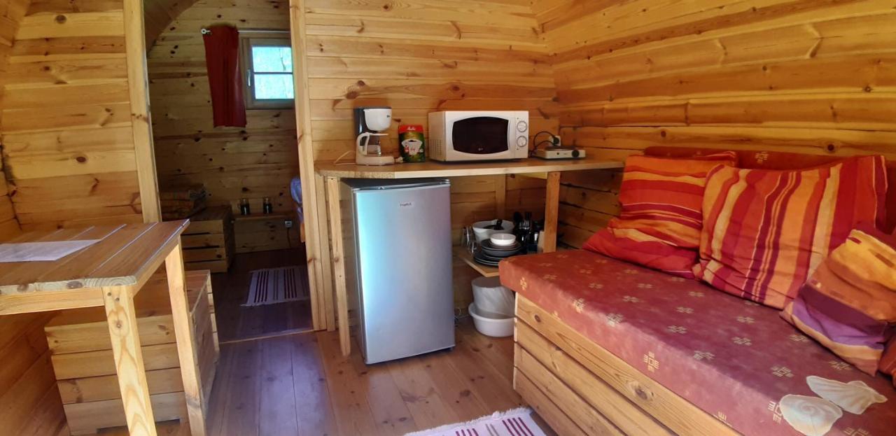 Camping Ushuaia Villages Le Viaduc Arlebosc Exterior foto
